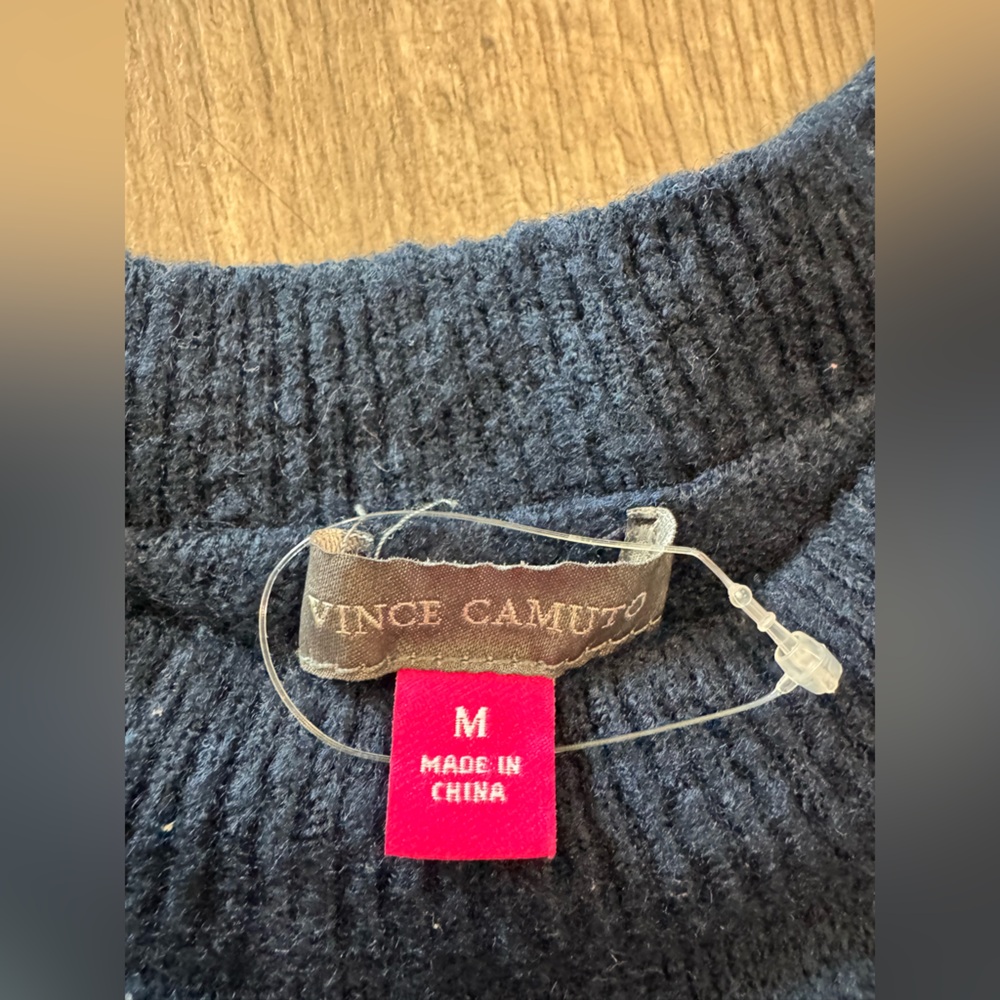 MALENITA🌻SOLD🌻Vince Camuto Navy Sweater with Pink Stars - Picture 8 of 10